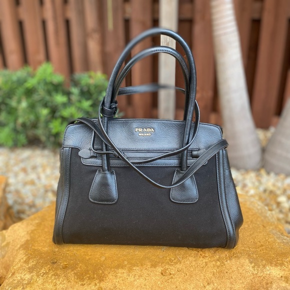 Leather and Canvas Prada bag with strap for shoulder/crossbody use - Picture 2 of 13